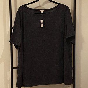 NWT  GAP Polyester Blend T